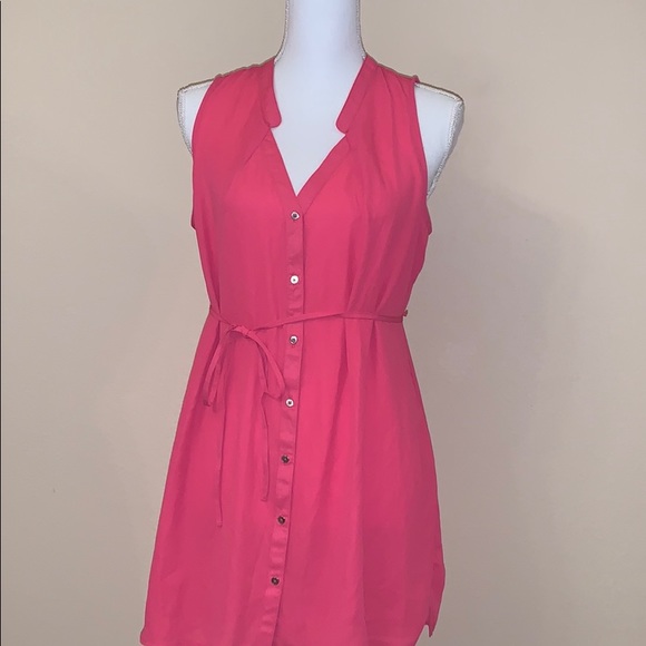 Motherhood Maternity Tops - Motherhood sleeveless button down shirt